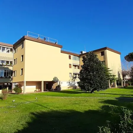 Sette Lecci Apartment *